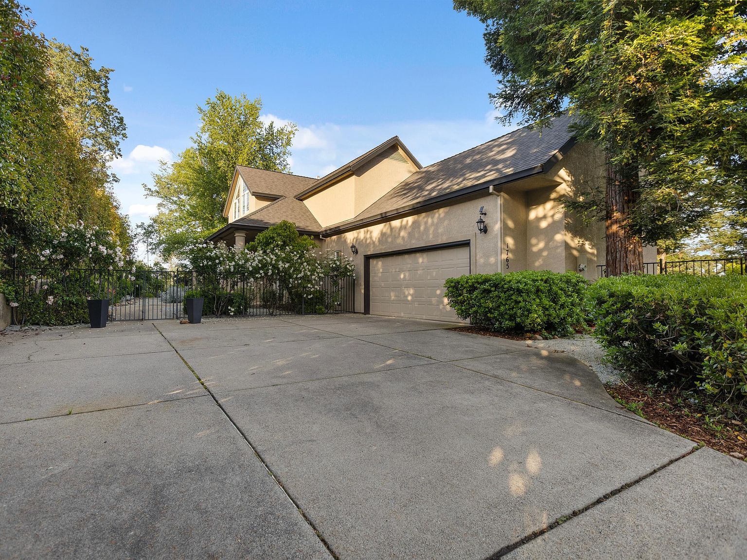 1765 Gold Hills Dr Redding, CA 96003 - Thumbnail 4