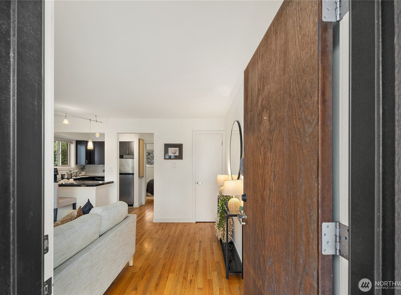 7106 California Ave SW APT 101 Seattle, WA 98136 - Thumbnail 4