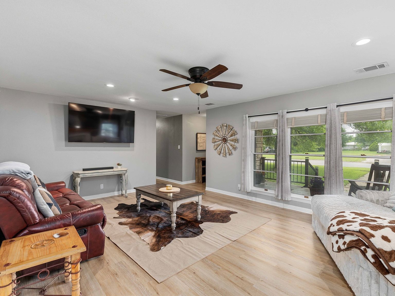 2006 Belmeade St Brownwood, TX 76801 - Thumbnail 4