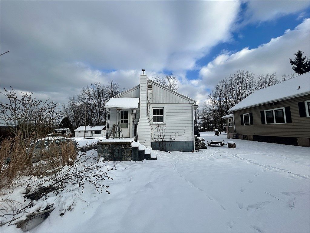 3079 McClelland Ave New Castle, PA 16101 - Thumbnail 4