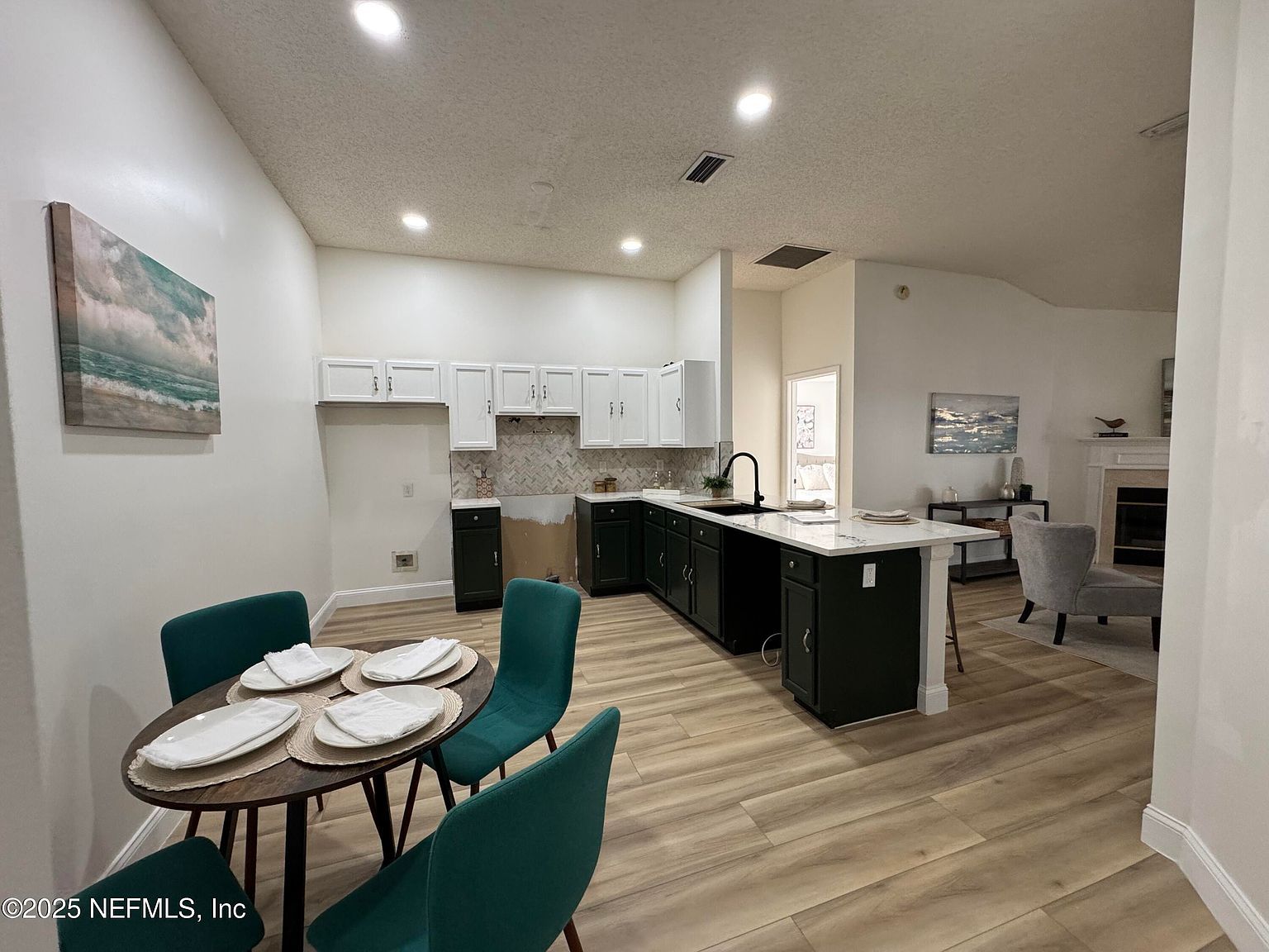 7052 Shady Pine St W Jacksonville, FL 32244 - Thumbnail 4