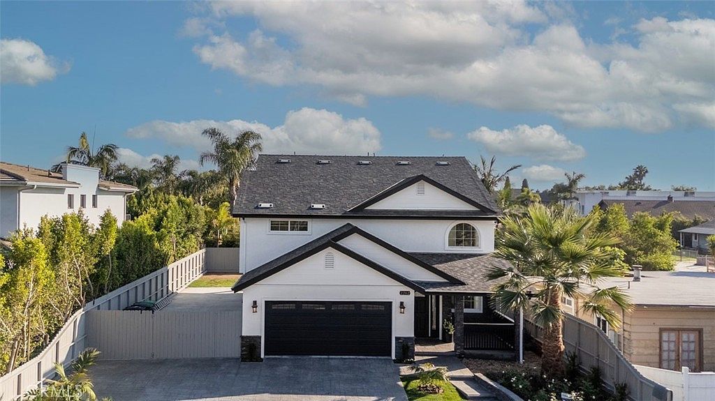 2262 Orchard Dr Newport Beach, CA 92660 - Thumbnail 4