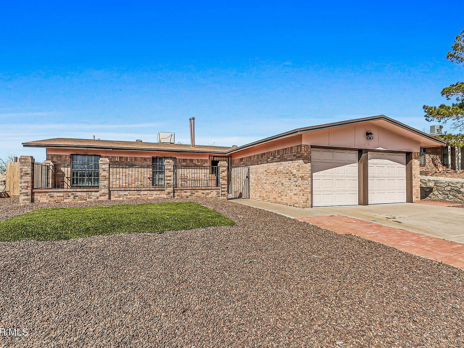 701 Centennial Dr El Paso, TX 79912 - Thumbnail 4