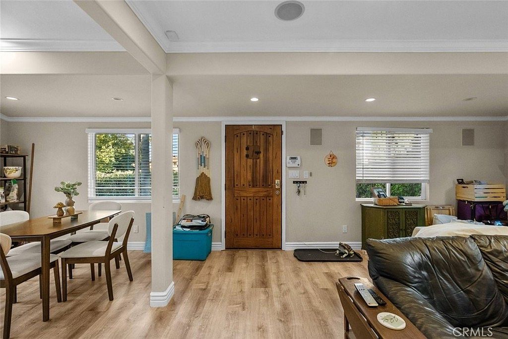 4951 Enfield Ave Encino, CA 91316 - Thumbnail 4