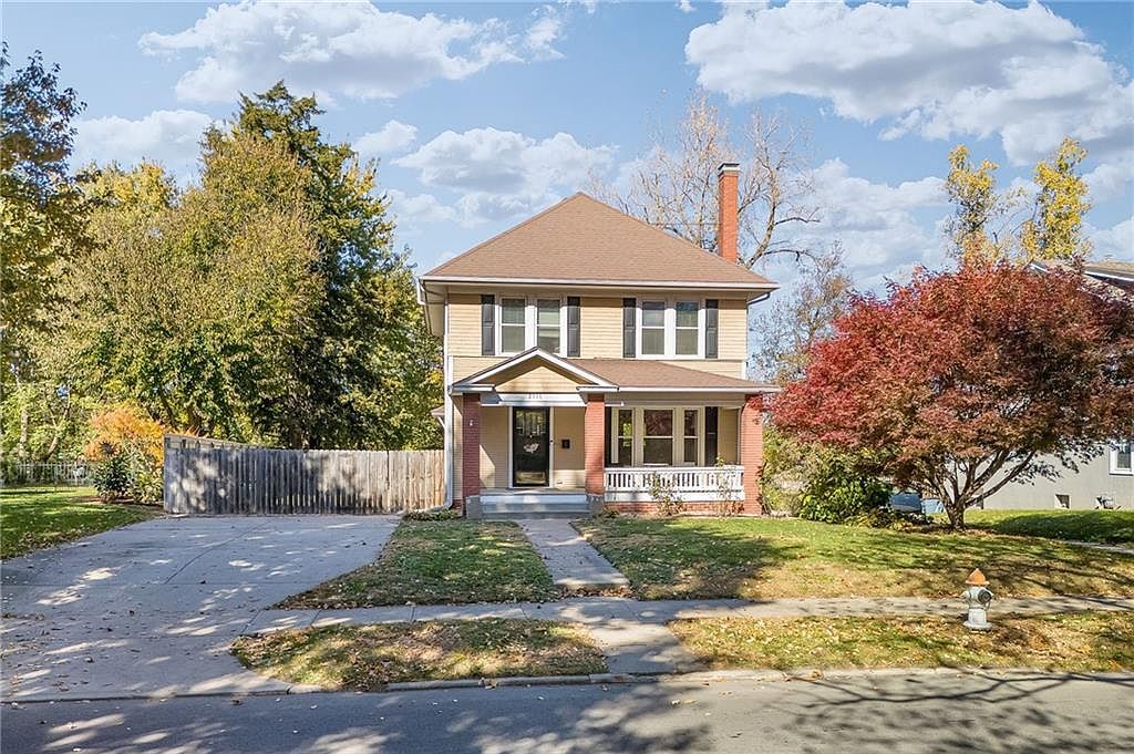 2111 Lovers Ln Saint Joseph, MO 64505 - Thumbnail 4