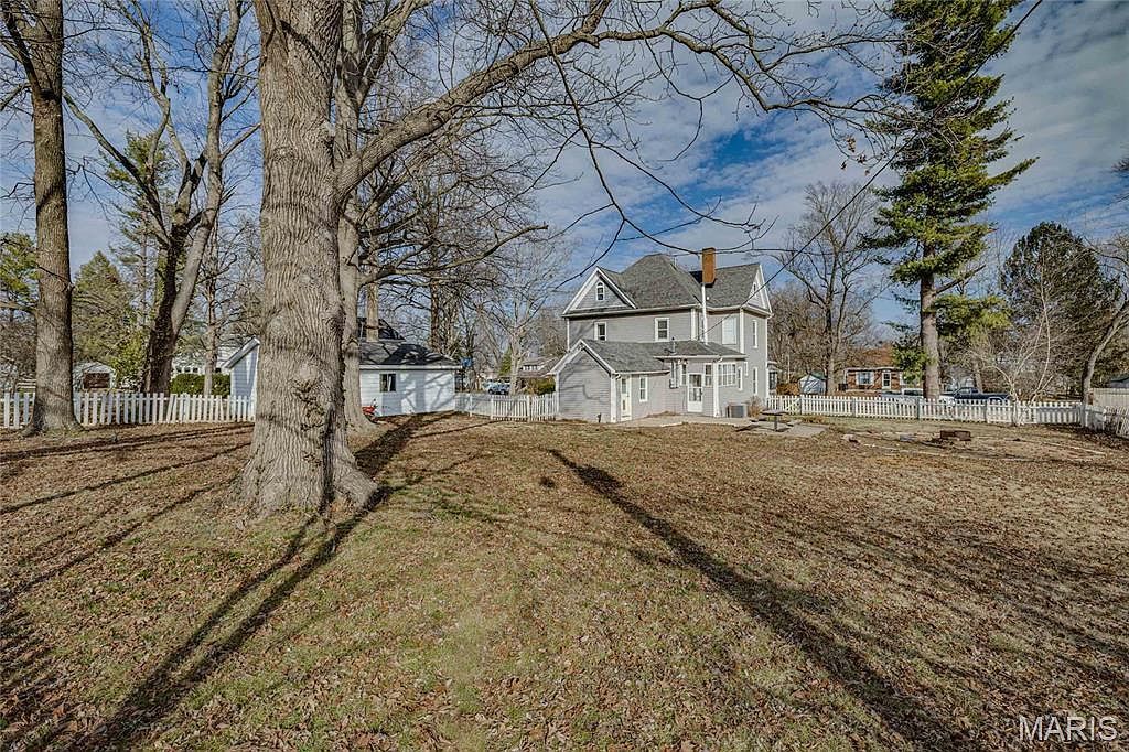 411 Center St Farmington, MO 63640 - Thumbnail 4