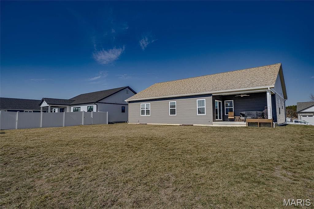 718 Deerfield Ln Farmington, MO 63640 - Thumbnail 4