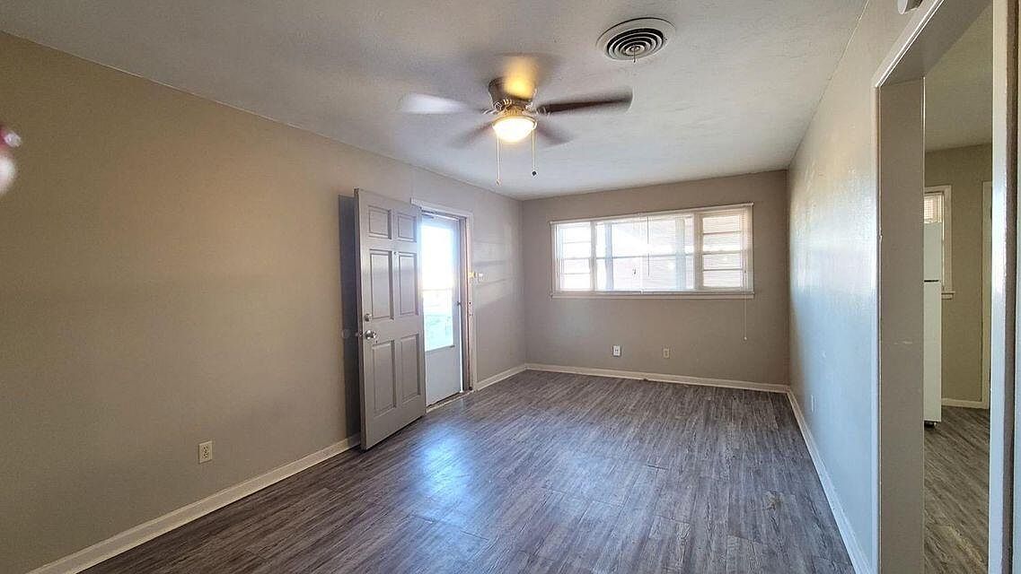 4429 31st St Lubbock, TX 79410 - Thumbnail 4