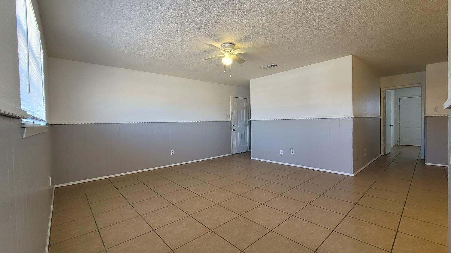 1611 38th St Lubbock, TX 79412 - Thumbnail 4