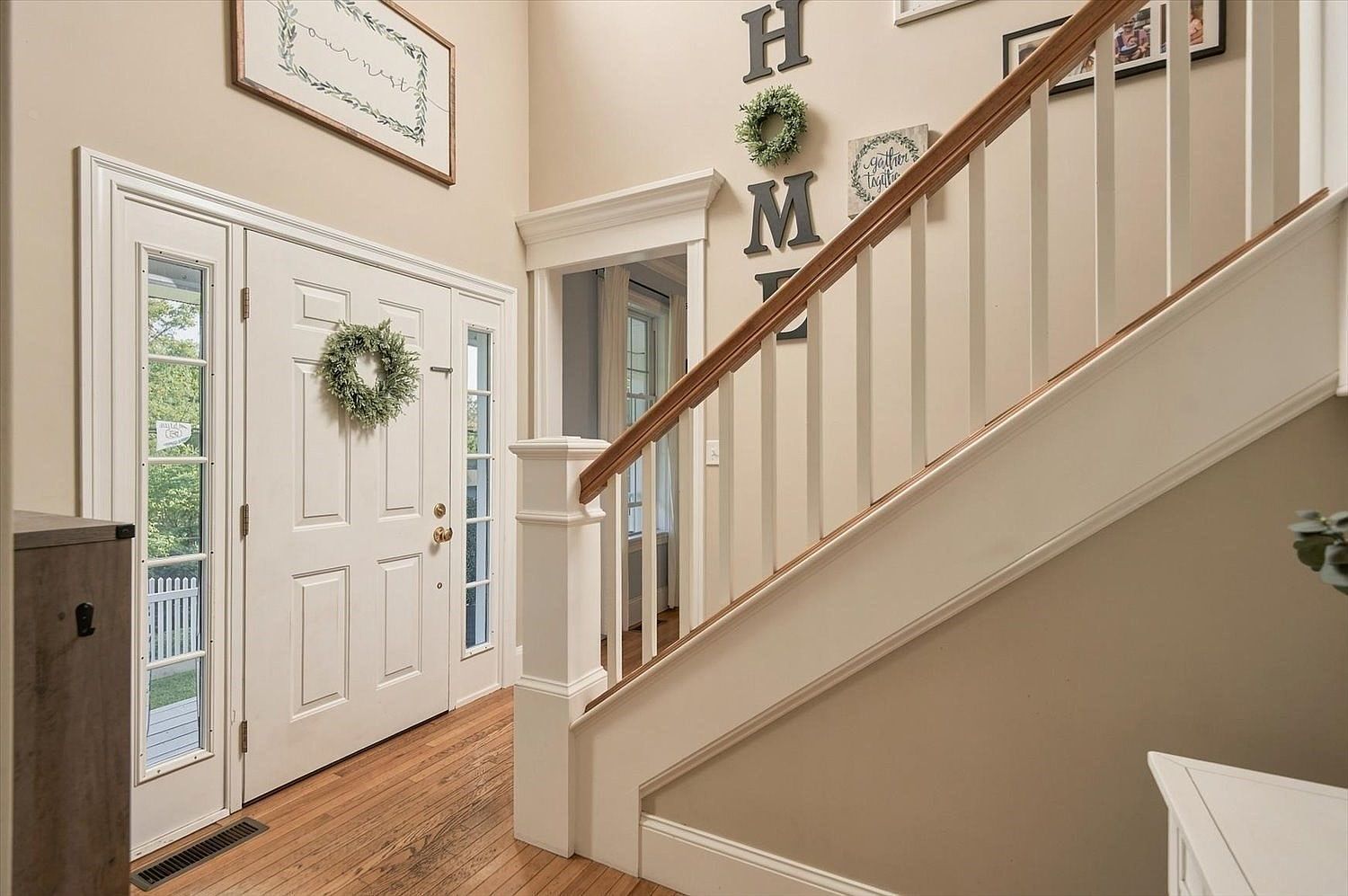 24 Monroe St Amesbury, MA 01913 - Thumbnail 4