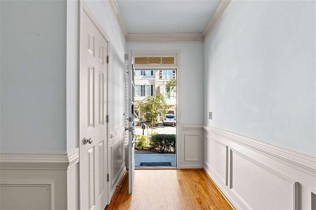 5270 Kershaw Ct Atlanta, GA 30339 - Thumbnail 4