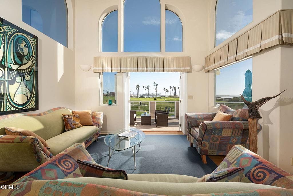 1401 Greenock Ln Ventura, CA 93001 - Thumbnail 4