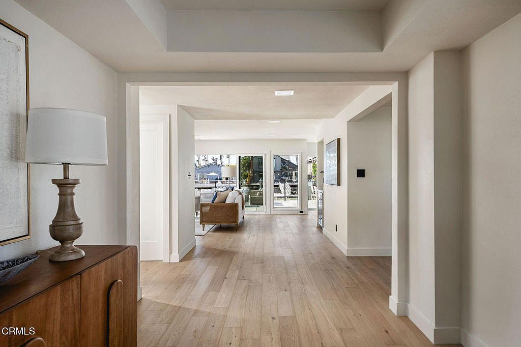 2851 Seahorse Ave Ventura, CA 93001 - Thumbnail 4