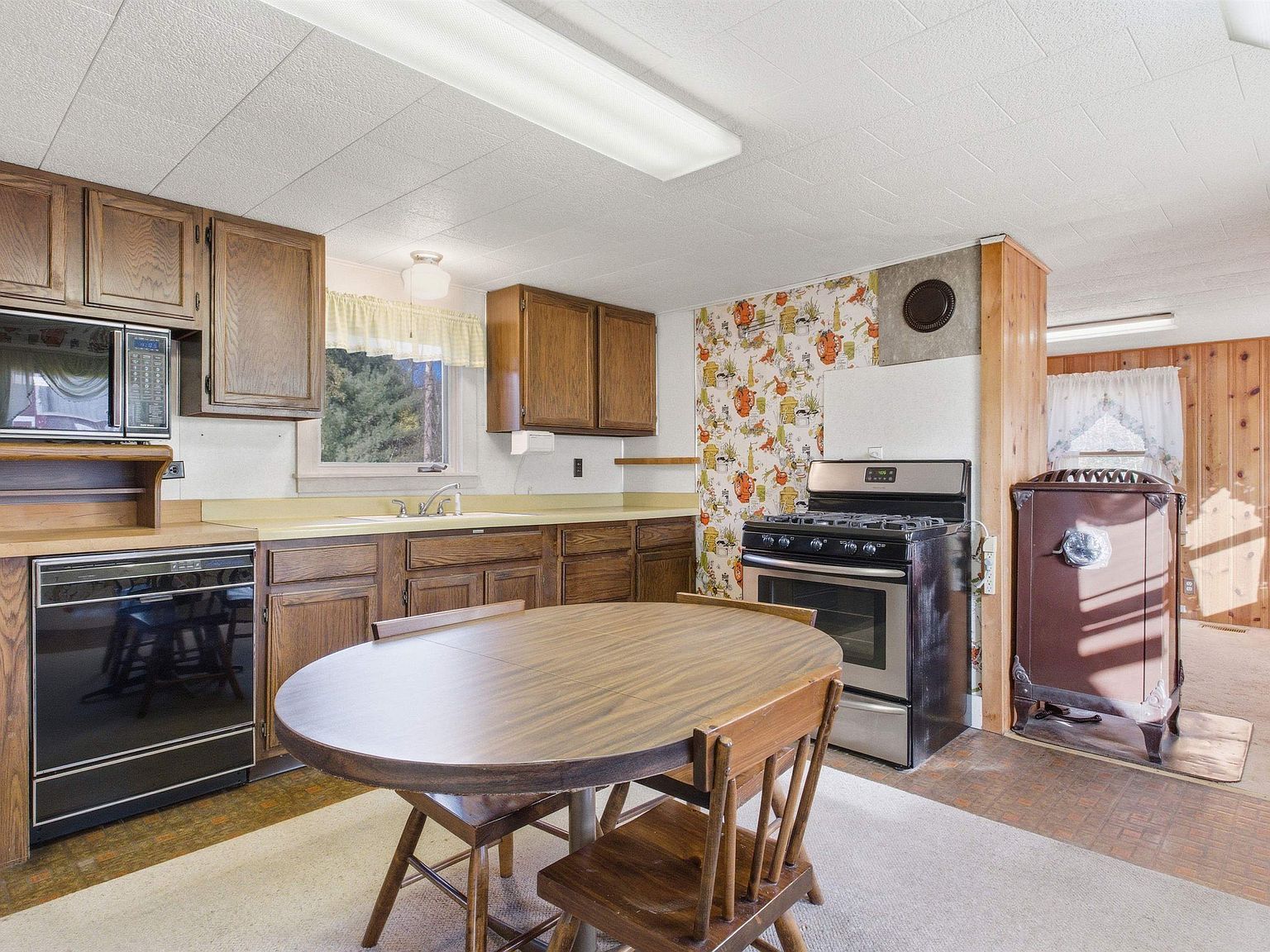 70 Wild Ammonoosuc Rd Woodsville, NH 03785 - Thumbnail 4