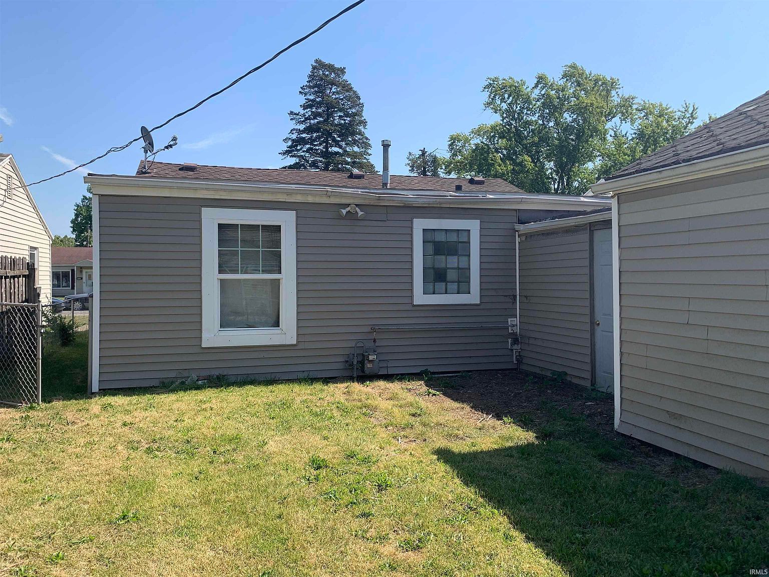 1649 N Adams St South Bend, IN 46628 - Thumbnail 4