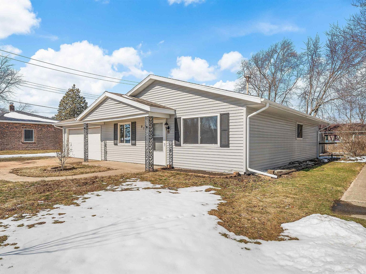 412 E La Salle Ave Mishawaka, IN 46545 - Thumbnail 4