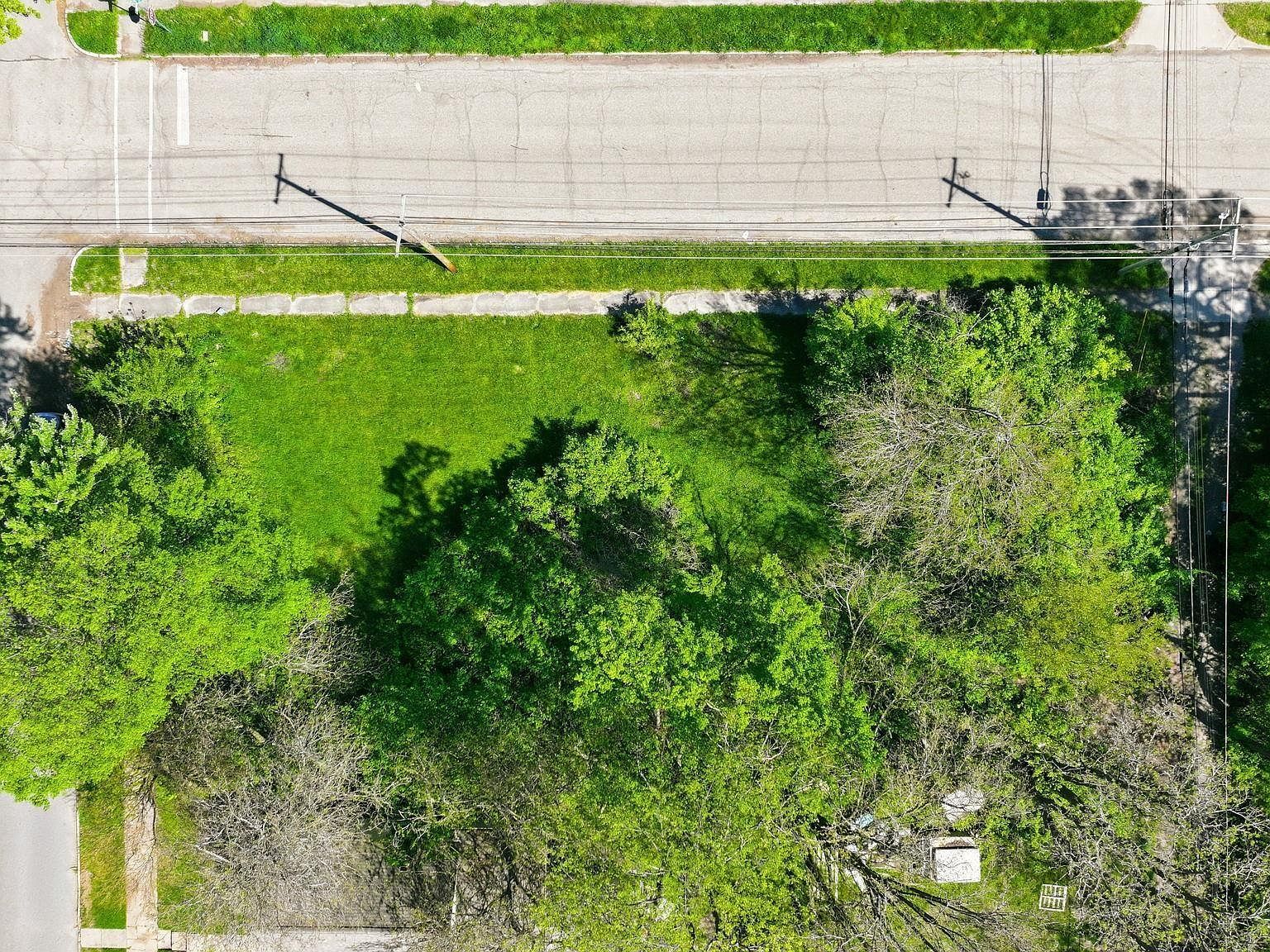 1706 S Williams St South Bend, IN 46614 - Thumbnail 4
