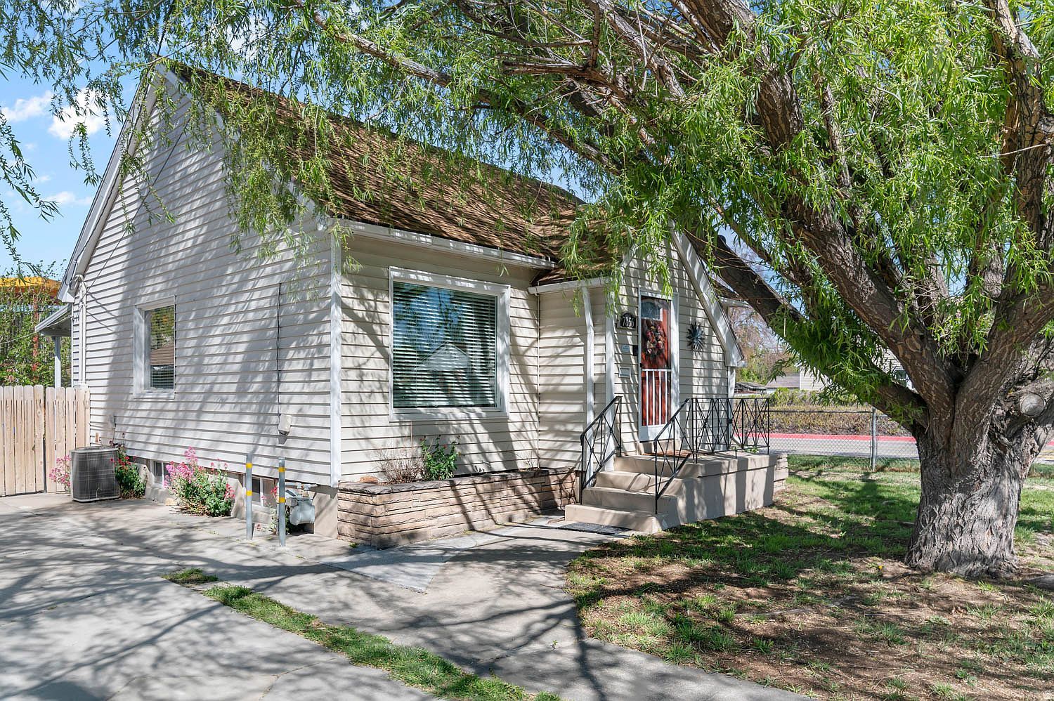 7856 S Pioneer St W Midvale, UT 84047 - Thumbnail 4