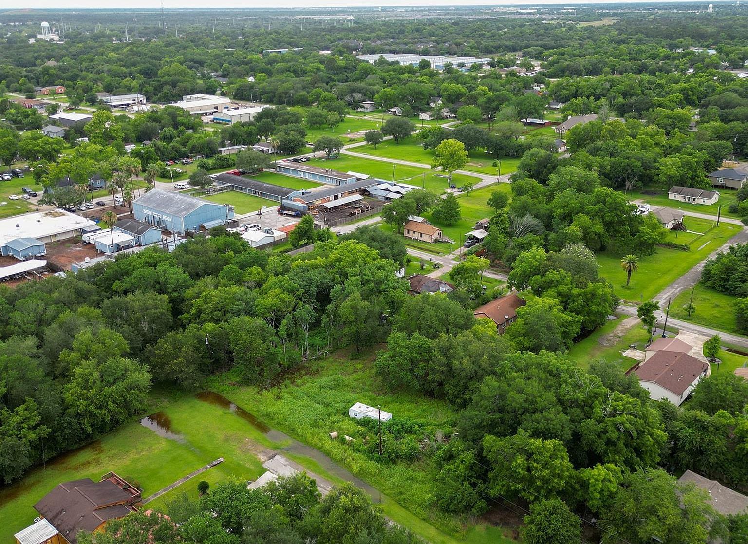 6702 Lewis Rd Hitchcock, TX 77563 - Thumbnail 4