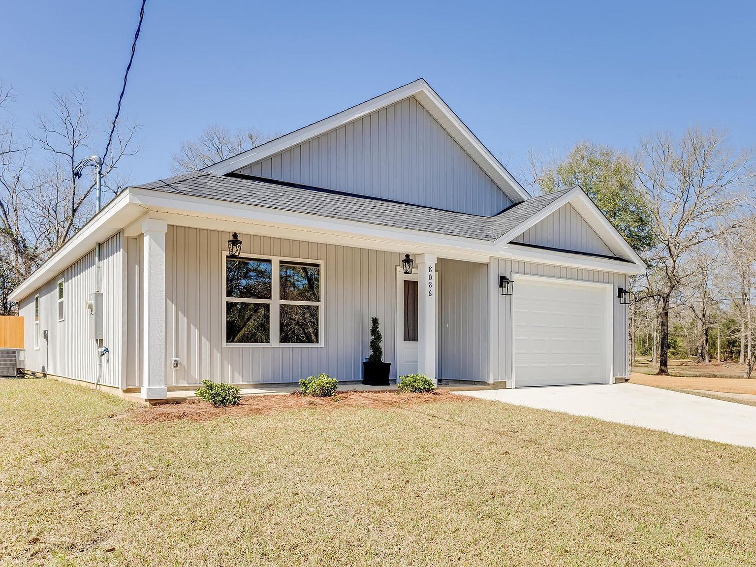 8086 3rd St Laurel Hill, FL 32567 - Thumbnail 4