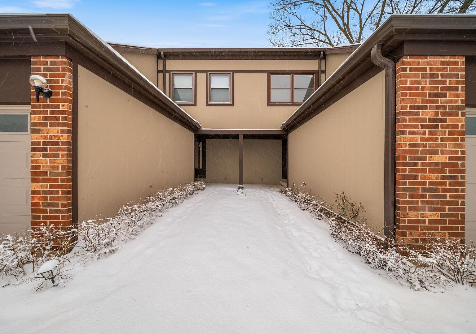 302 Linden Ln Wheeling, IL 60090 - Thumbnail 4