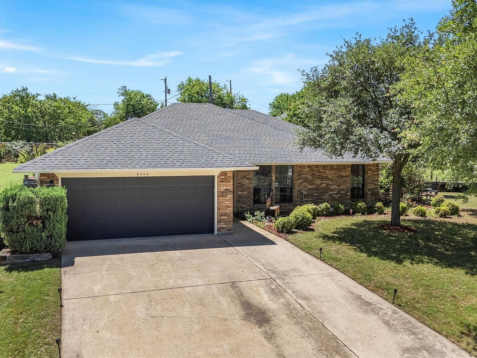 5240 Hill Ridge Dr Fort Worth, TX 76135 - Thumbnail 4