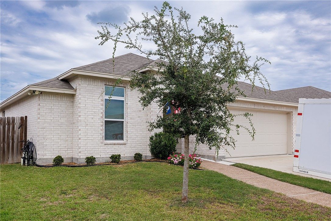 7718 Iron Man Dr Corpus Christi, TX 78414 - Thumbnail 4