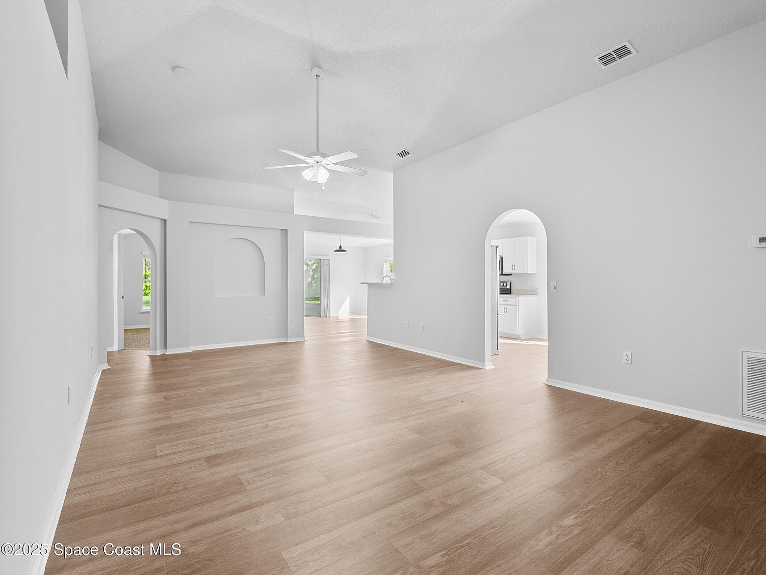 1264 25th Ter SW Vero Beach, FL 32968 - Thumbnail 4