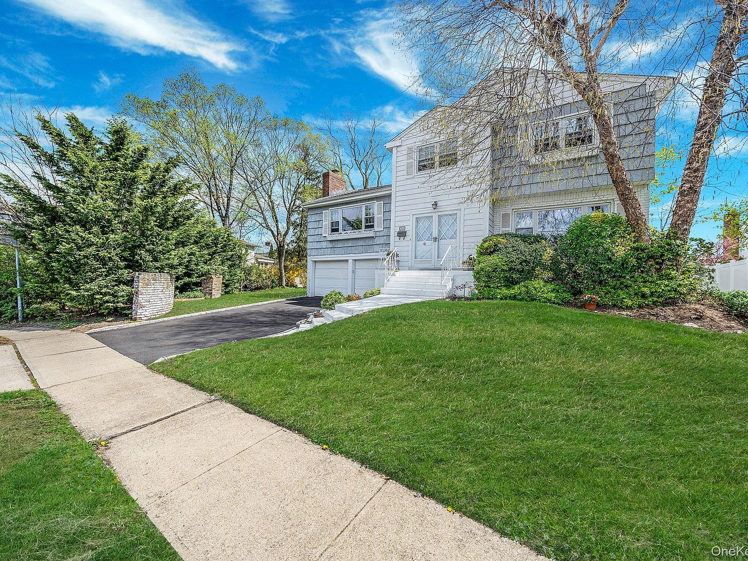 2897 Wynsum Ave Merrick, NY 11566 - Thumbnail 4