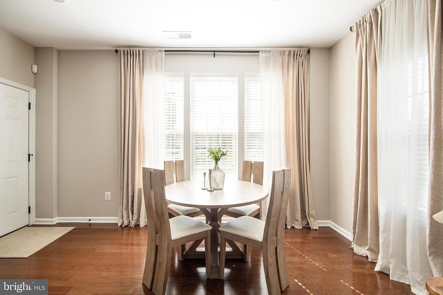 8033 Orchard Grove Rd Odenton, MD 21113 - Thumbnail 4