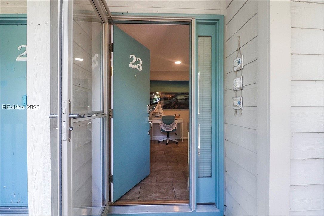 125 Cordillo Pkwy APT 23 Hilton Head Island, SC 29928 - Thumbnail 4