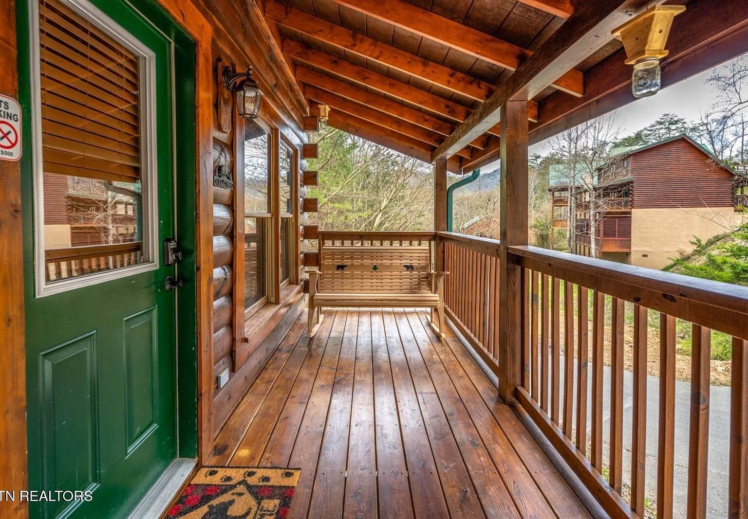 645 Chickasaw Gap Way Pigeon Forge, TN 37863 - Thumbnail 4