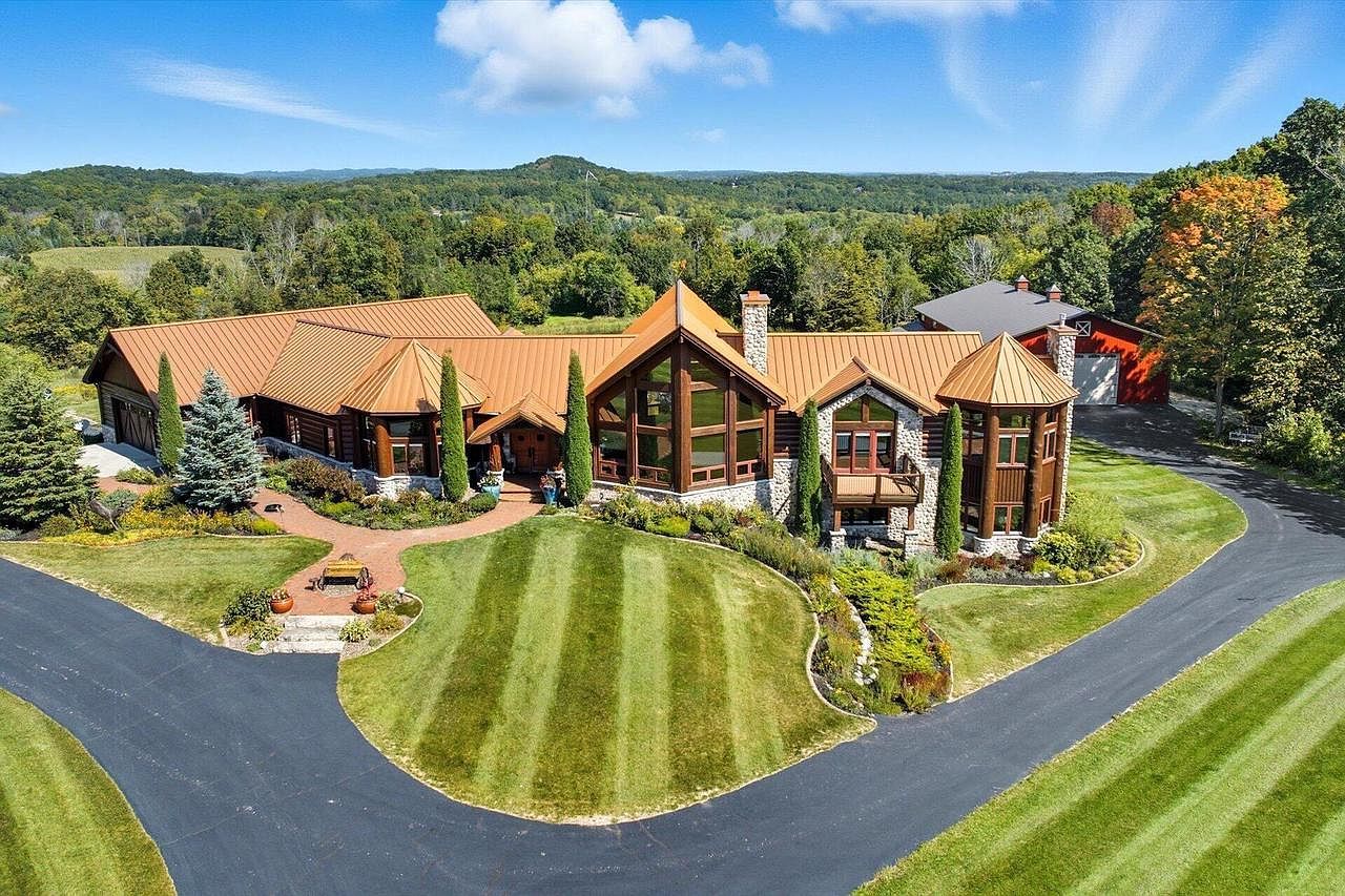 5674 Highway 167 Hubertus, WI 53033 - Thumbnail 4