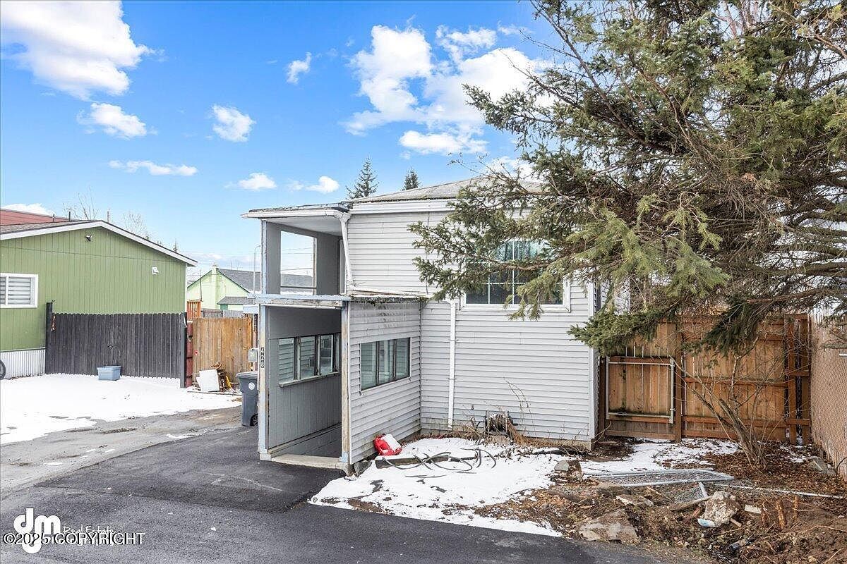 428 N Bunn St Anchorage, AK 99508 - Thumbnail 4