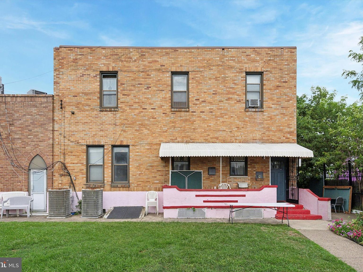 2530 Wharton St Philadelphia, PA 19146 - Thumbnail 4