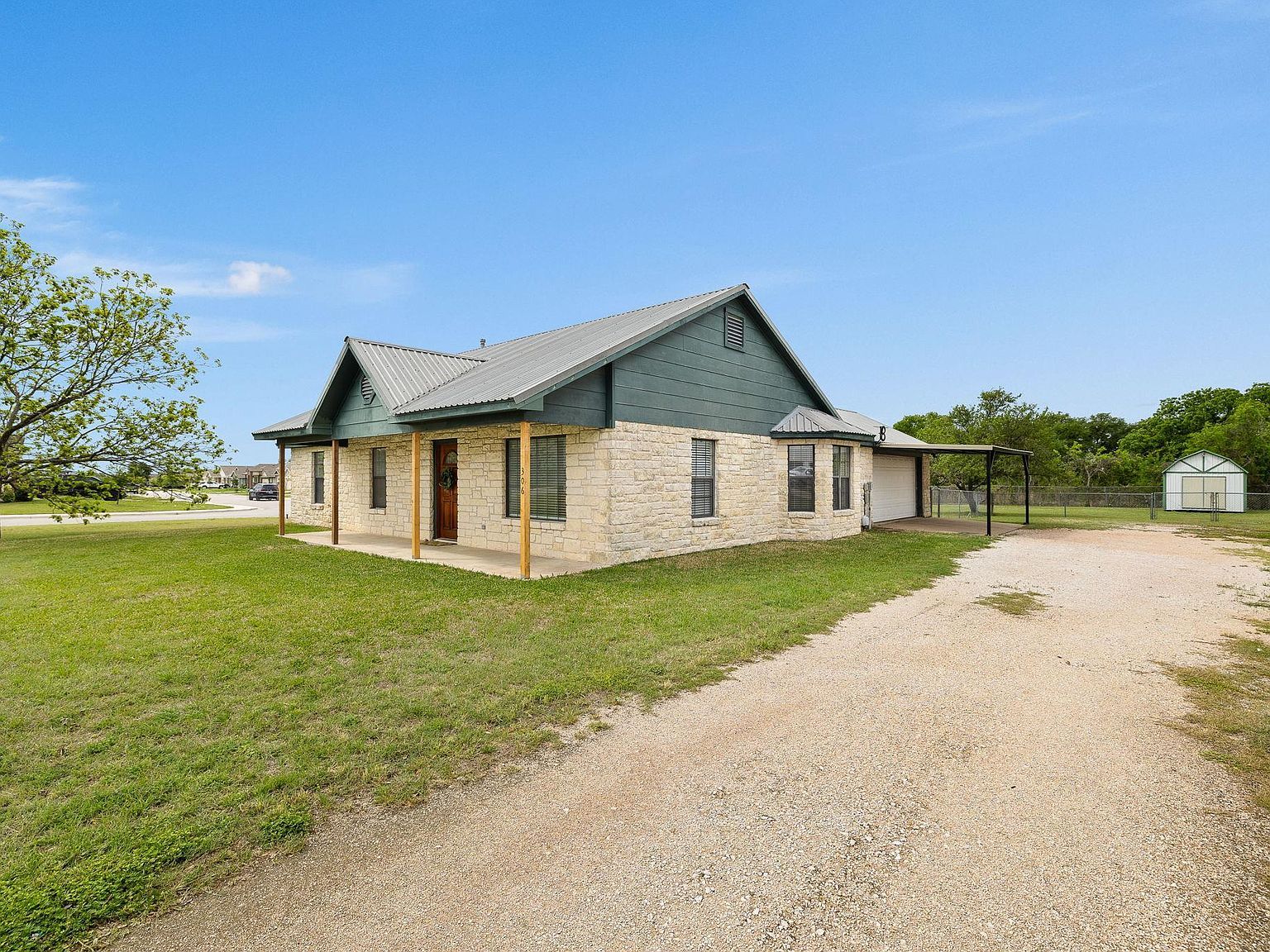 306 Dove Trl Bertram, TX 78605 - Thumbnail 4