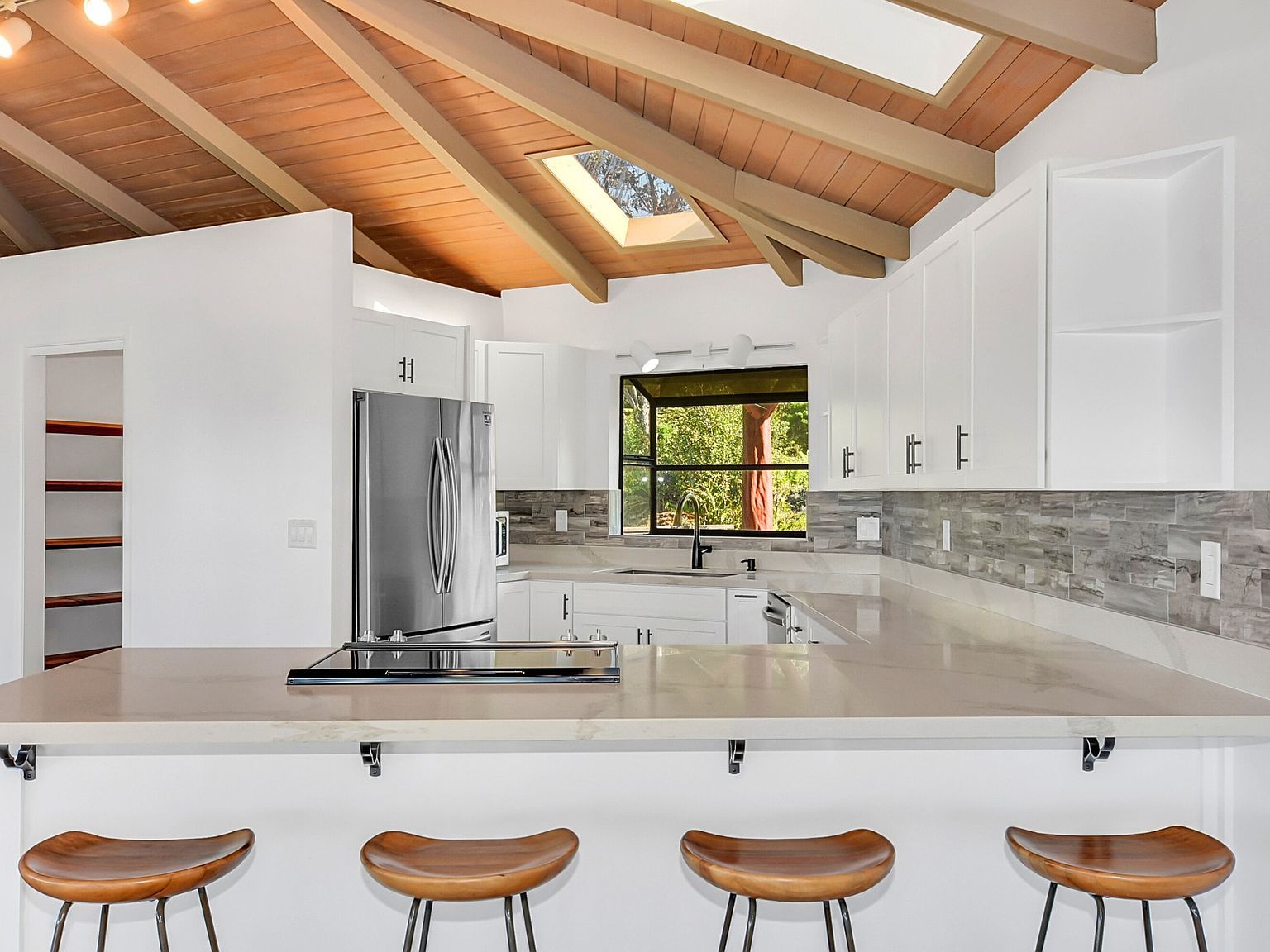 75-5545 Hahai St Holualoa, HI 96725 - Thumbnail 4