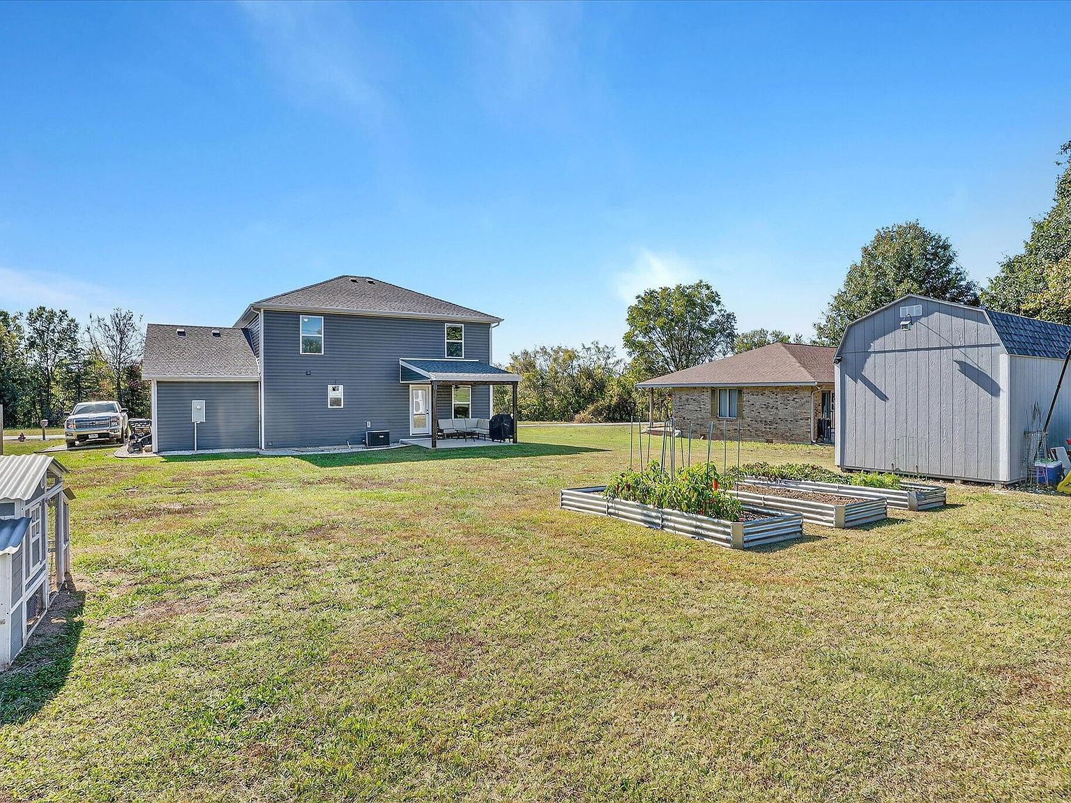 709 Valley Ln Stockton, MO 65785 - Thumbnail 4