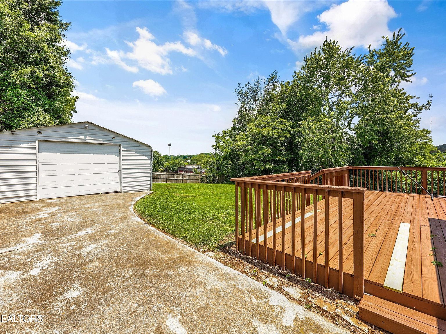 5604 Kentwood Rd Knoxville, TN 37912 - Thumbnail 4