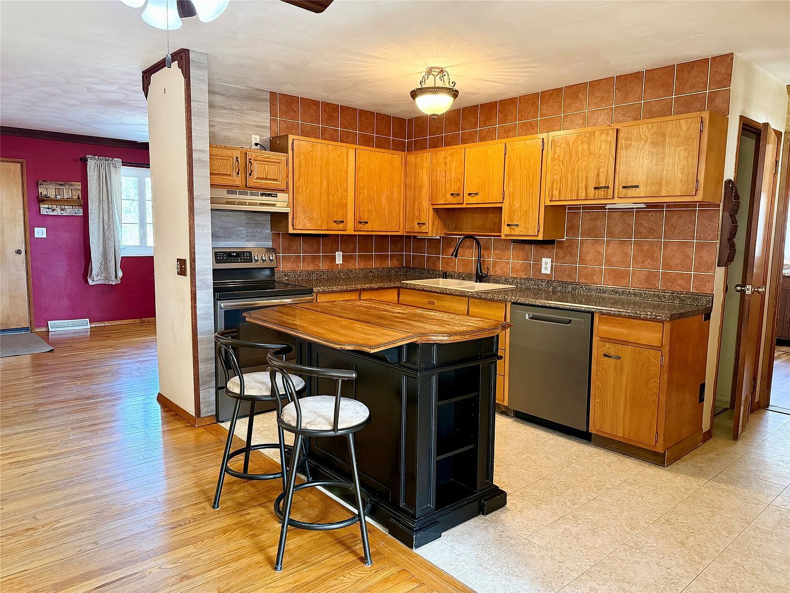 8 Corbin St Owego, NY 13827 - Thumbnail 4