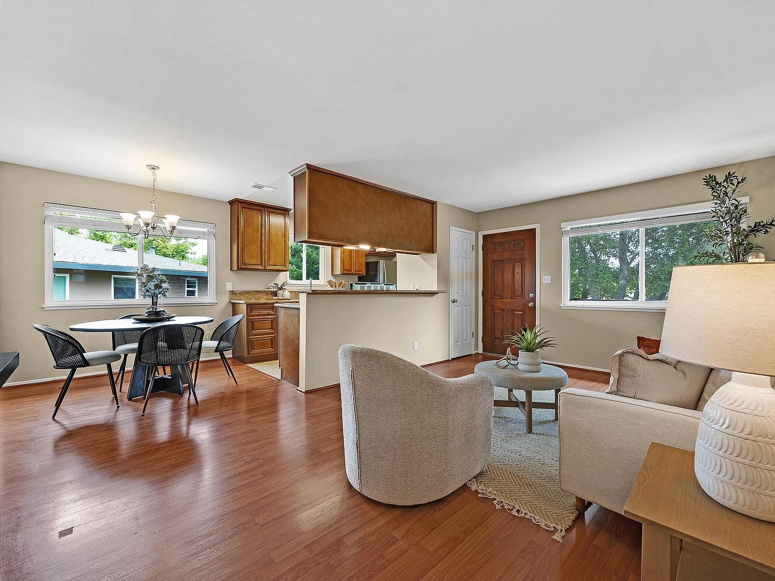 2110 Arroyo Ct APT 4 Pleasanton, CA 94588 - Thumbnail 4