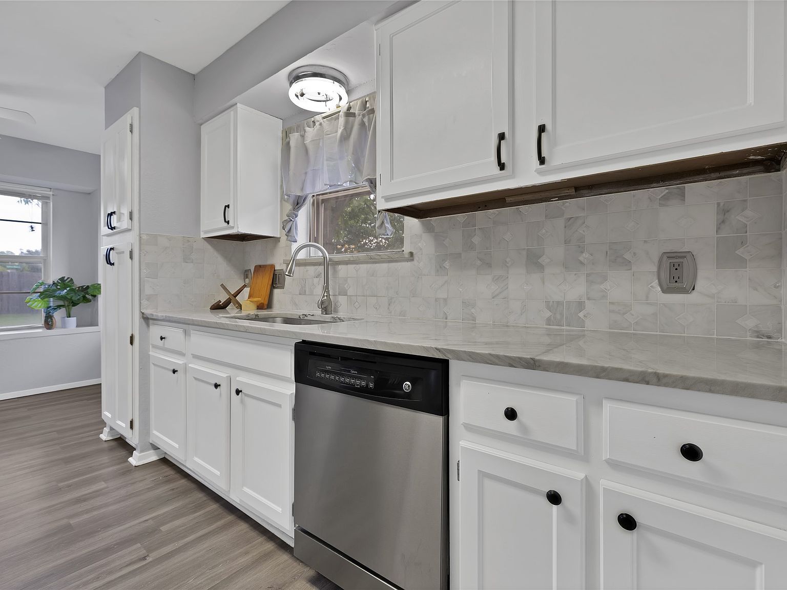 7357 Channel View Dr Fort Worth, TX 76133 - Thumbnail 4