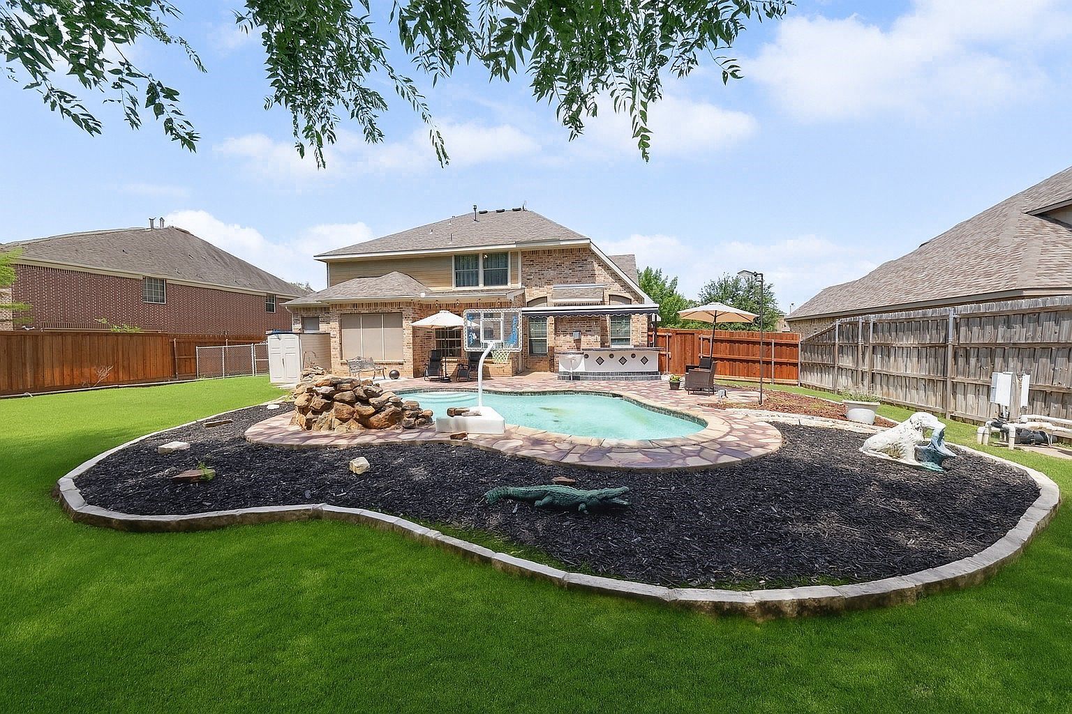 2018 Spring Creek Dr Midlothian, TX 76065 - Thumbnail 4