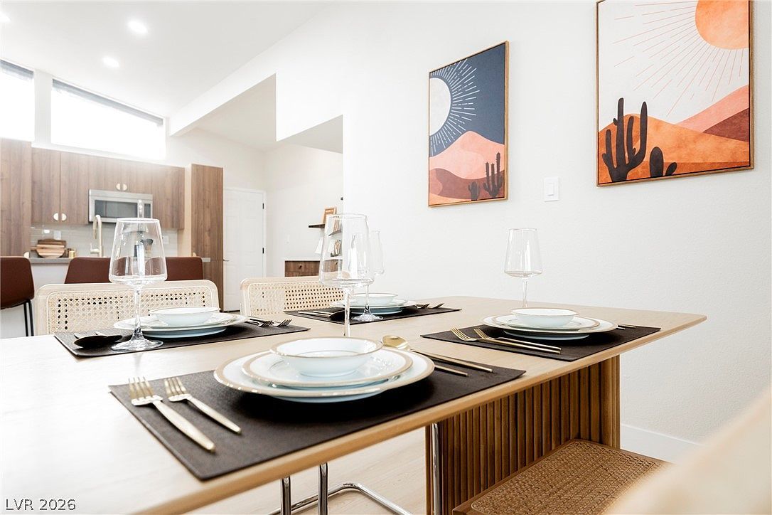 3369 Nahatan Way Las Vegas, NV 89169 - Thumbnail 4