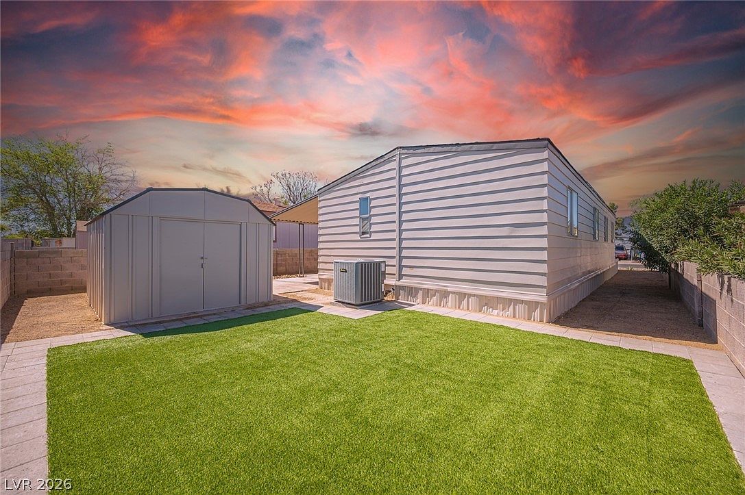 3486 Haleakala Dr Las Vegas, NV 89122 - Thumbnail 4