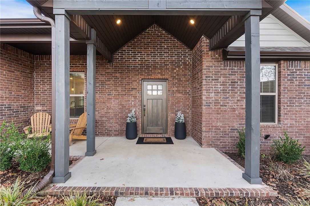 1150 S Liberty Dr Fayetteville, AR 72701 - Thumbnail 4