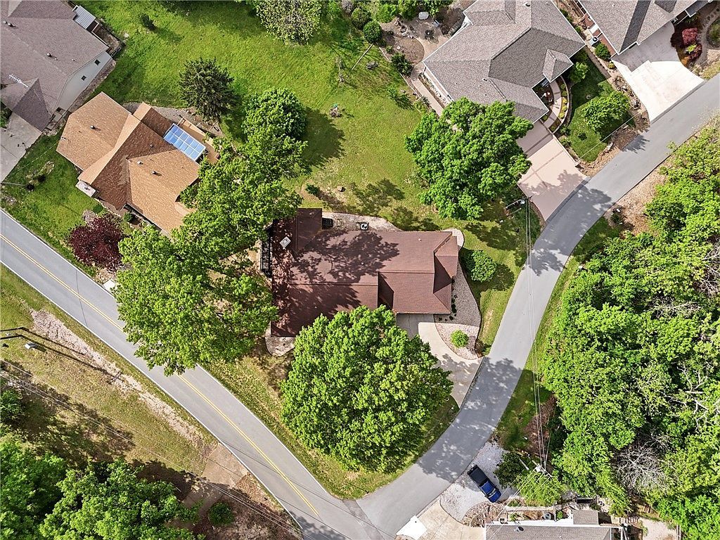 76 Sherlock Dr Bella Vista, AR 72715 - Thumbnail 4