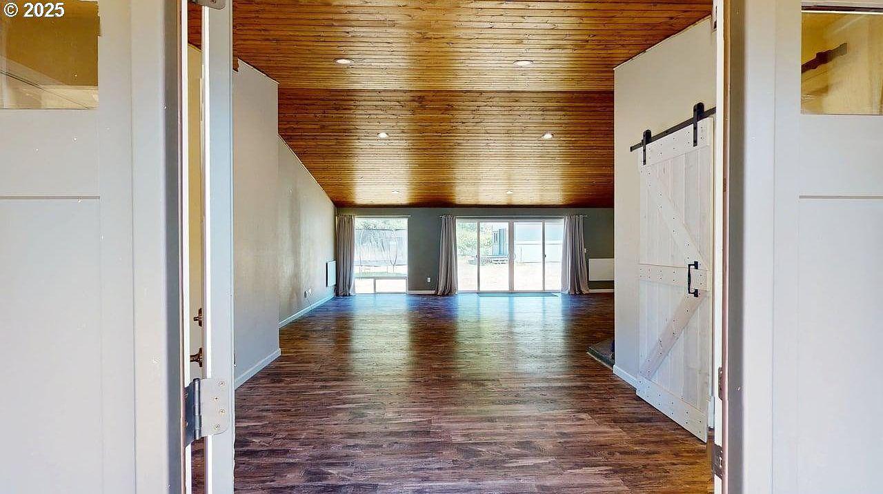 94345 Orchard Ln Gold Beach, OR 97444 - Thumbnail 4