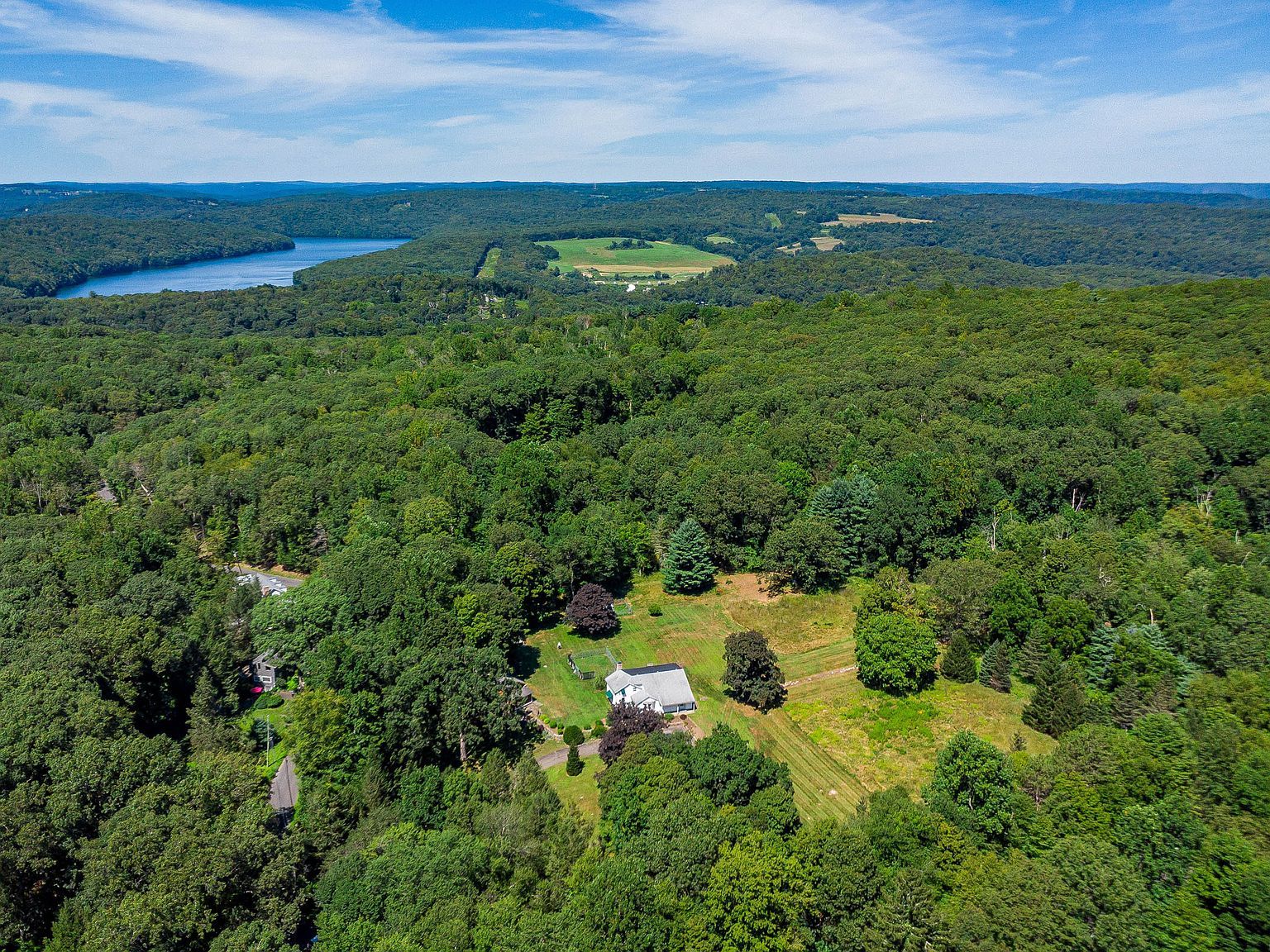 12 Valley Field Rd S Sandy Hook, CT 06482 - Thumbnail 4