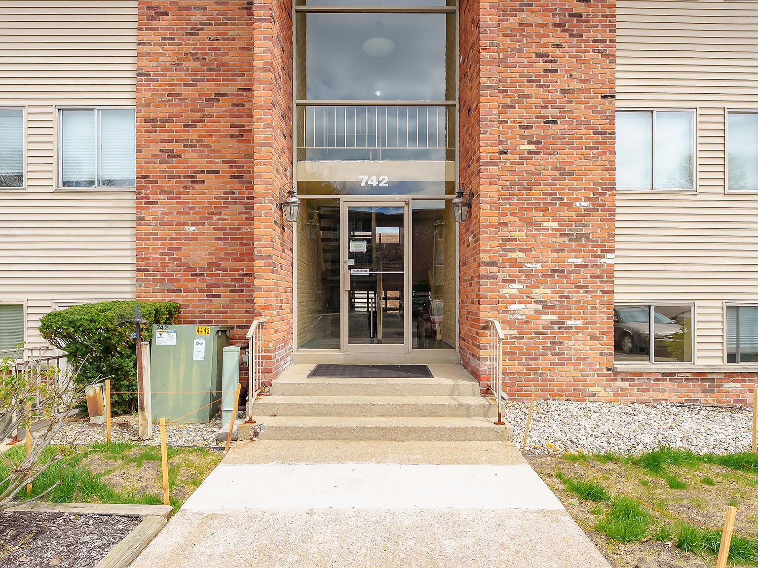 742 W Kilgore Rd APT 307 Kalamazoo, MI 49008 - Thumbnail 4